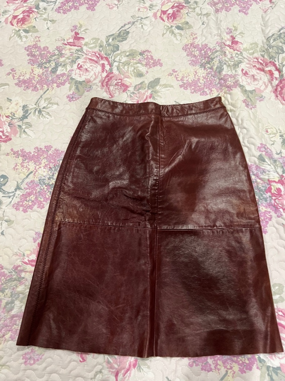 Y2K Gap leather skirt